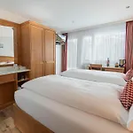 فندق بيرنرهوف غريندلوالد 3*