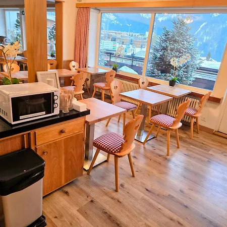 فندق بيرنرهوف غريندلوالد جريندلوالد