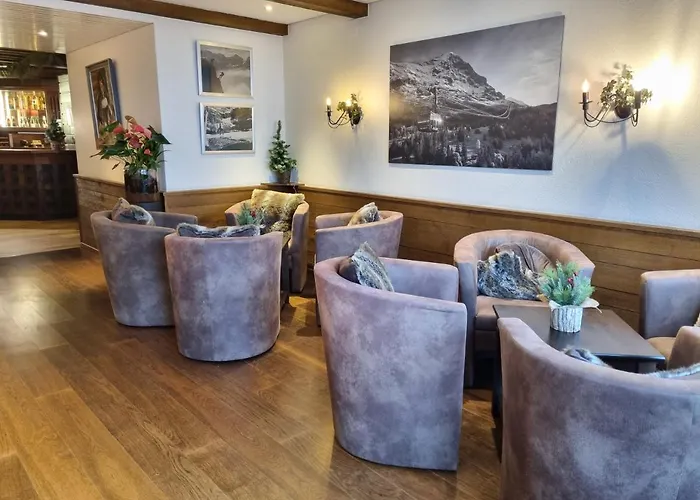 格林德瓦布纳霍夫酒店 酒店